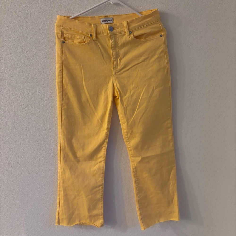 Sneak Peek Yellow Women's Jeans Raw Hem Size 29